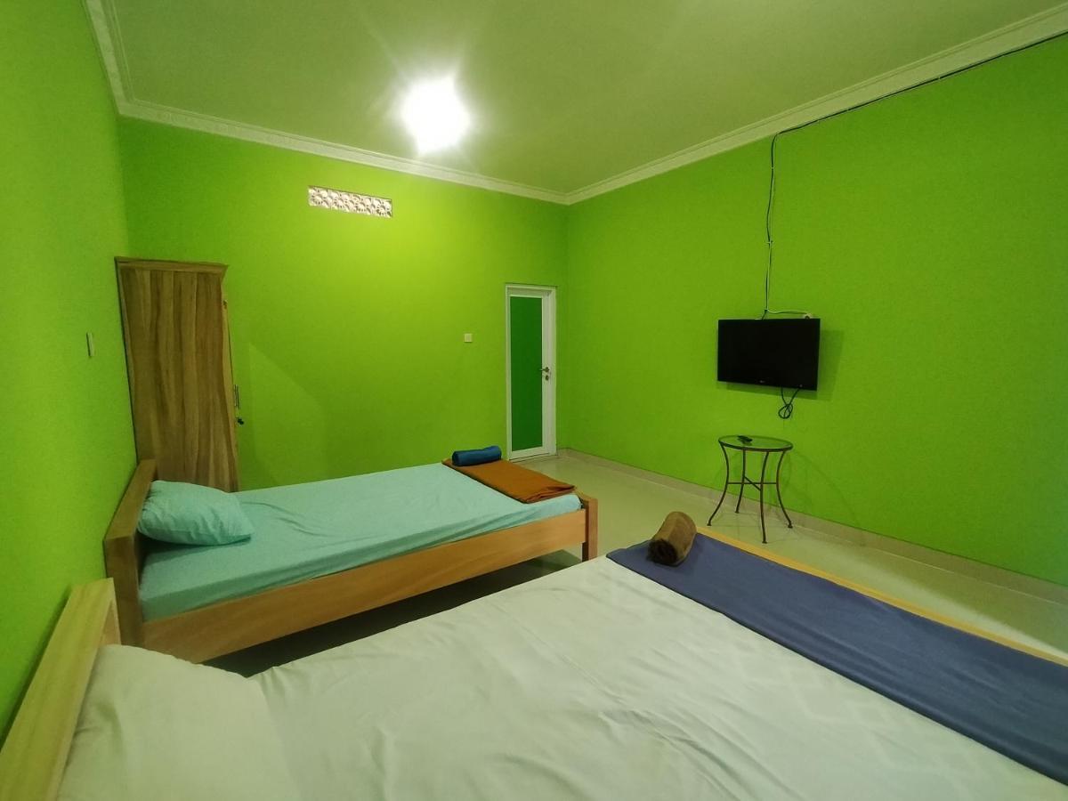 Villa Batu Tua Puncak Mitra Reddoorz ボゴール エクステリア 写真