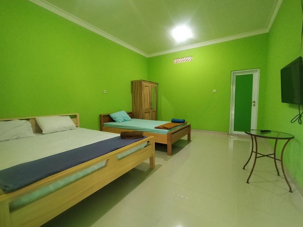 Villa Batu Tua Puncak Mitra Reddoorz ボゴール エクステリア 写真