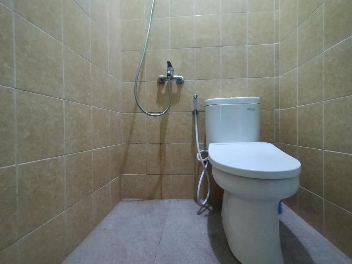 Villa Batu Tua Puncak Mitra Reddoorz ボゴール エクステリア 写真